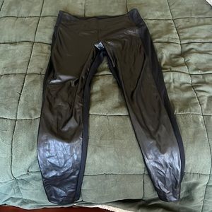 Athleta Delancey Shine Tight
